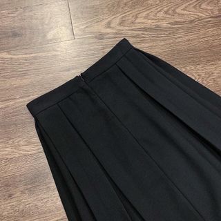 Chân váy midi quốc dân