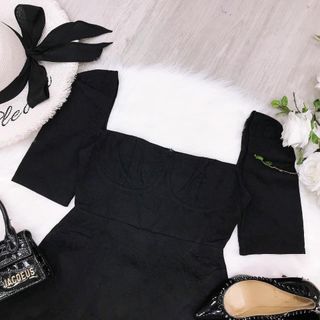 Đầm gấm tay phồng