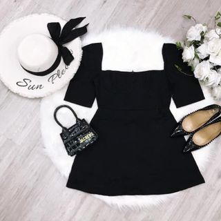 Đầm gấm tay phồng