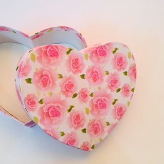 Hộp quà trái tim kích thước 15cm - cao 5cm