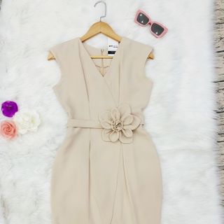 ĐẦM CỔ TIM EO ĐÍNH BÔNG XẺ TÀ