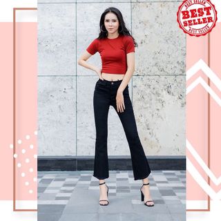 Quần loe đen tua rua gấu