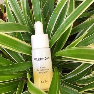 Tinh chất dưỡng trắng da ngày và đêm Varihope 8 Days Vitamin C Serum 15gr
