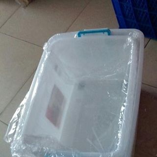 Bán thùng nhựa đa năng có nắp đậy đựng đồ dùng giá rẻ