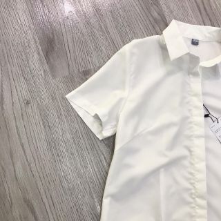Sơmi Uni nẹp cúc ngắn tay