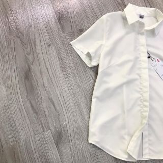 Sơmi Uni nẹp cúc ngắn tay