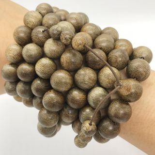 Vòng Tay Trầm Hương 108 Hạt - 100% Trầm Hương Tự Nhiên - Chiết Khấu Đến 50%