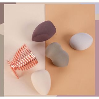 Bộ mút trang điểm