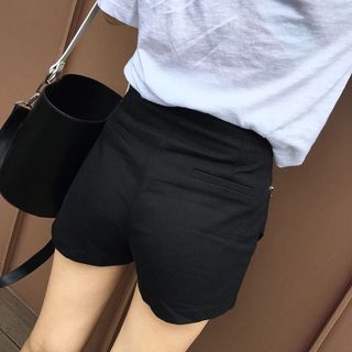 Quần short chân váy dây kéo xéo Mã: QN818