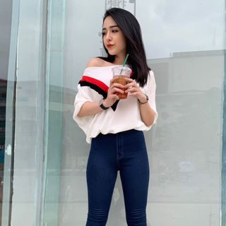 Áo len cánh rơi