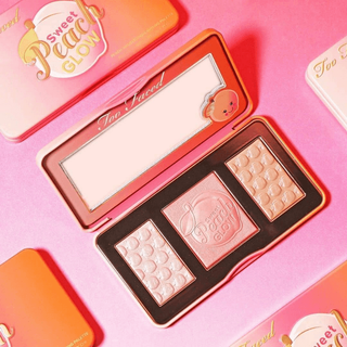 Bảng Phấn Má Highlight Too Faced Sweet Peach Glow – Infused Highlighting Palette