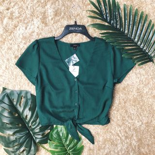 Áo cổ V buộc nơ