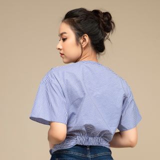Áo sơ mi xoắn bụng