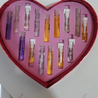 SET NƯỚC HOA MINI 15 MÙI HỘP TRÁI TIM- Secret love
