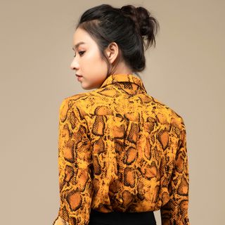 Áo sơ mi nữ da báo màu vàng