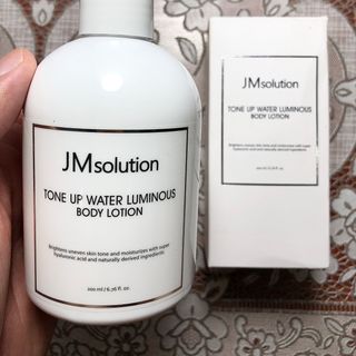 Sữa dưỡng da toàn thân JM Solution Tone Up Water Luminous Body Lotion
