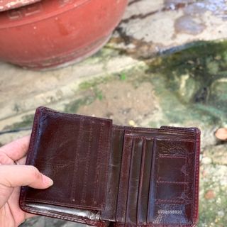 Ví da bò kiểu lá