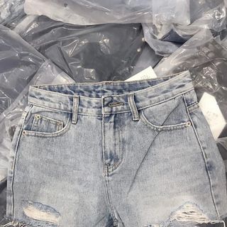 Quần đùi 100k chất bò mềm xịn xò