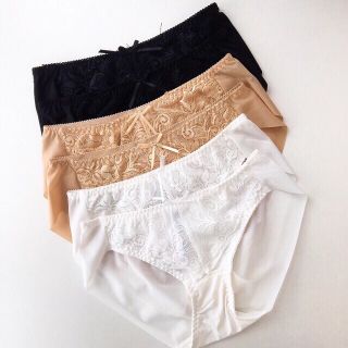 QUẦN SPRING REN TRƯỚC MÀU SÁNG 5402