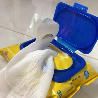 Giấy lau giày đa năng