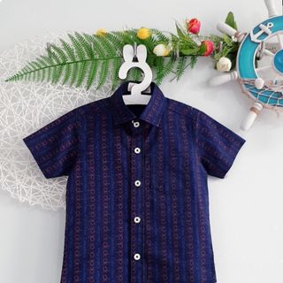 Hoạ tiết áo sơ mi bé trai