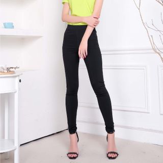 Áo thun cổ tim trơn