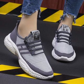Giày thể thao nữ x2