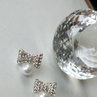 khuyên tai ngọc nơ ngọc trai nhân tạo