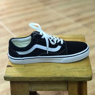 Giày Van Old Skool Màu Đen Giá Sỉ