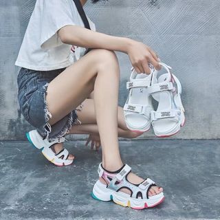 Giay sandal sang chanh ca tinh