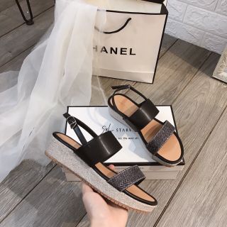 Giay sandal xuogx