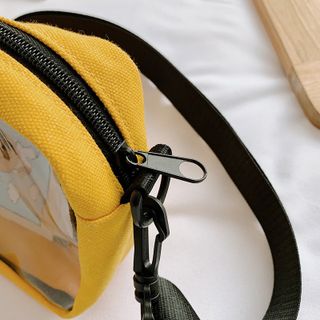 Túi đeo chéo trong suốt họa tiết hoa cúc xinh xắn giá rẻ D837