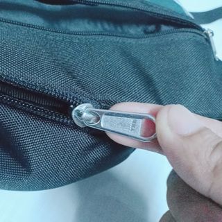 Túi treo xe máy để điện thoại đứng