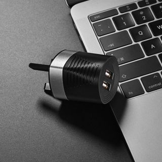 Cóc Sạc BA26B Borofone - 2 Cổng USB - chuẩn UK