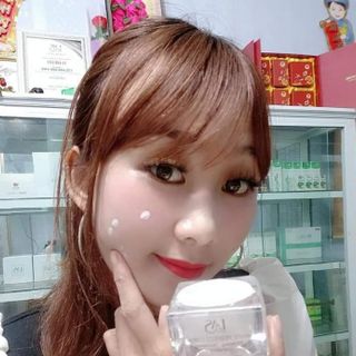 Kem WHITE PERFECT CREAM