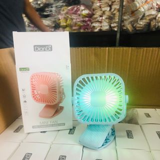 Quạt mini để bàn