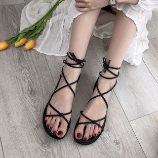 Giay sandal cột dây cá tính