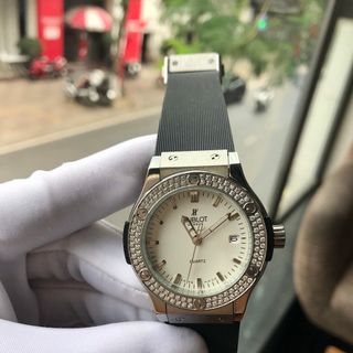 Đồng hồ nữ Hublot vỏ trắng mặt trắng cao cấp