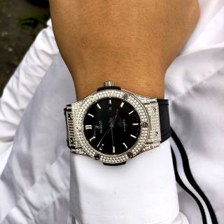 Đồng hồ nam HB vỏ trắng Full kim cương nhân tạo