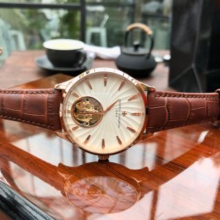 Đồng hồ Vancheron cao cấp vỏ vàng