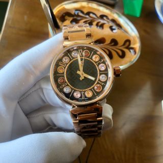 Đồng hồ nữ L.V. vỏ vàng đá 7 màu cao cấp giá sỉ