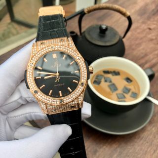 Đồng hồ nam HB vỏ vàng Full kim cương nhân tạo giá sỉ
