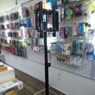 Giá treo tivi di dộng 3 chân tivi 32-55inch