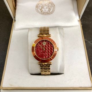 Đồng hồ nữ Versaces mặt đỏ vỏ vàng giá sỉ