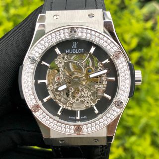 Đồng hồ nam HB vỏ trắng viền đá tấm trắng