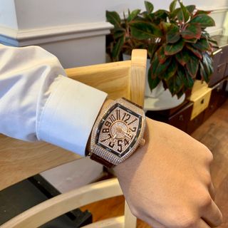 Đồng hồ Franck Muller vỏ vàng dây cao su lót da ca sấu