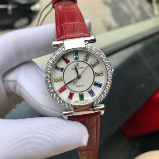 Đồng hồ Royal Crown mặt tròn đá thạch anh 7 màu
