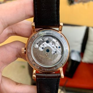 Đồng hồ nam Patek Philipe vỏ vàng mặt đen