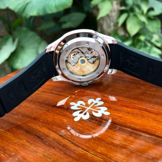 Đồng hồ nam Patek Philipe Aquanaut Mặt đen dây cao su