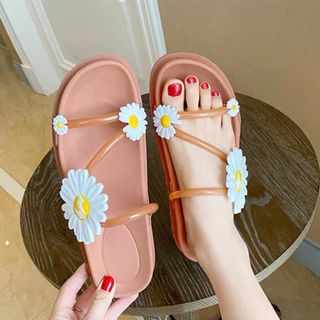 Dép nhựa hoa cúc